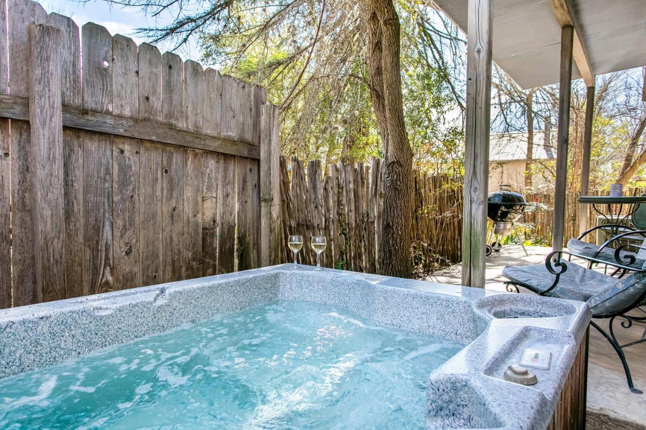 Adams Travis - 1B1Ba, Pet Friendly With Fee, Walk To Main Villa Fredericksburg Exterior foto